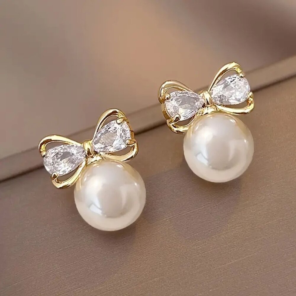 Bow-shaped Faux Imitation Pearl Earrings